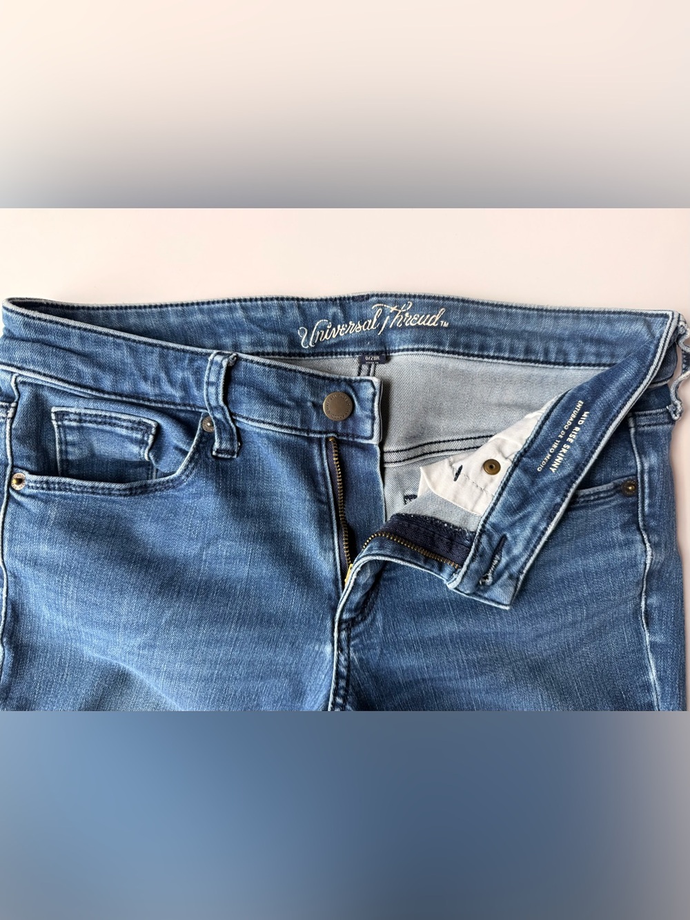 Universal Thread Women's Mid-Rise Skinny